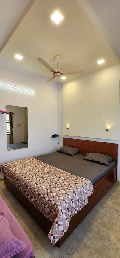 Hotel Jb Star Mandvi  Ngoại thất bức ảnh