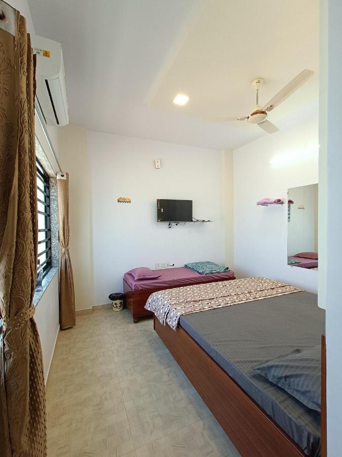 Hotel Jb Star Mandvi  Ngoại thất bức ảnh